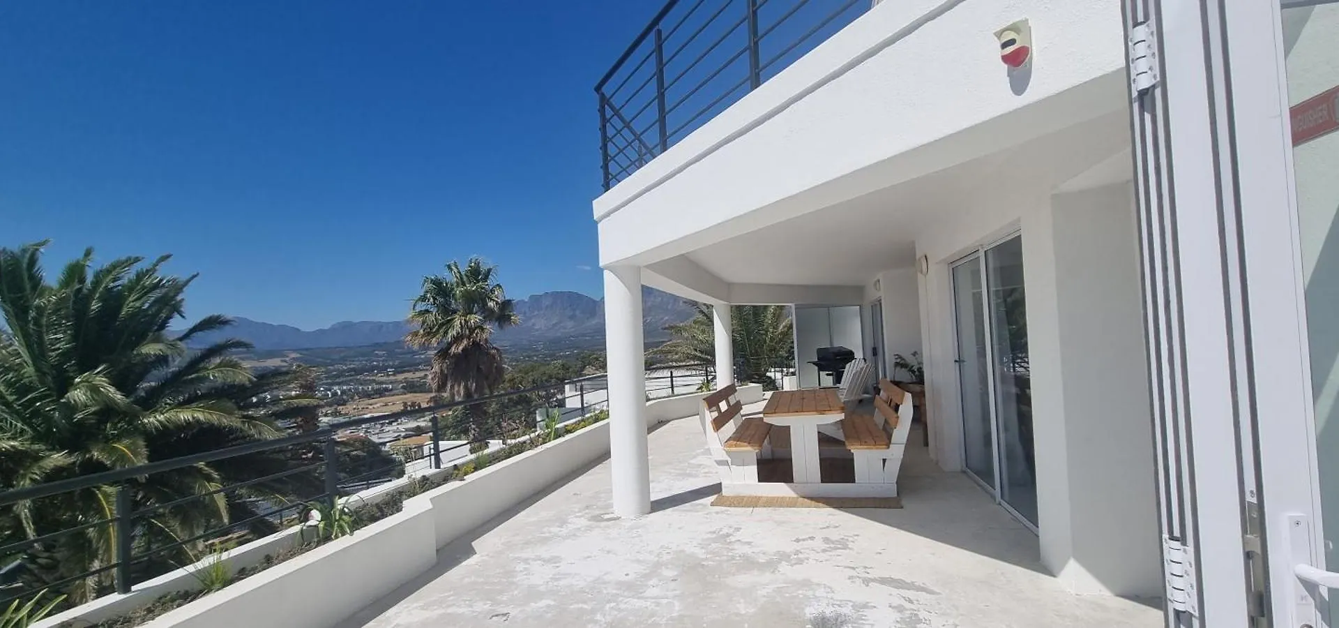 Coral Vistas Self Catering Apartments Gordonʼs Bay