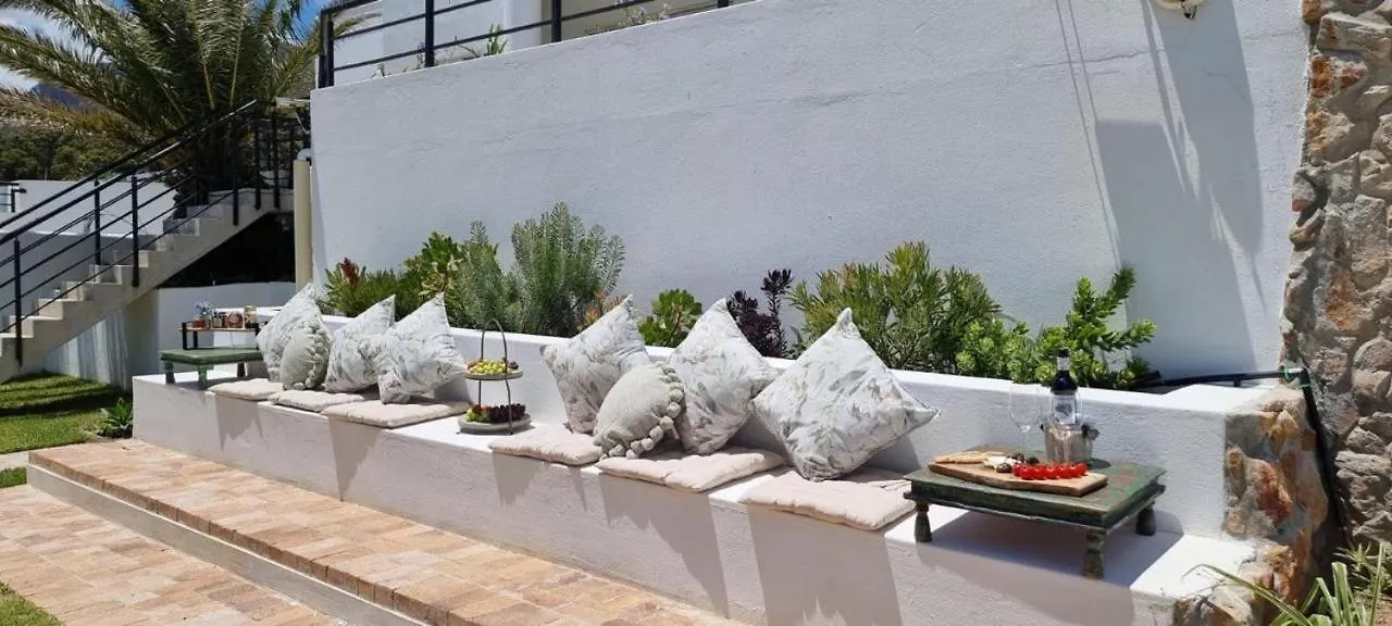 Coral Vistas Self Catering Apartments Gordonʼs Bay