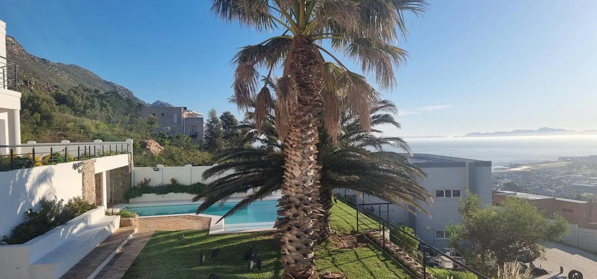 Coral Vistas Self Catering Apartments Gordonʼs Bay