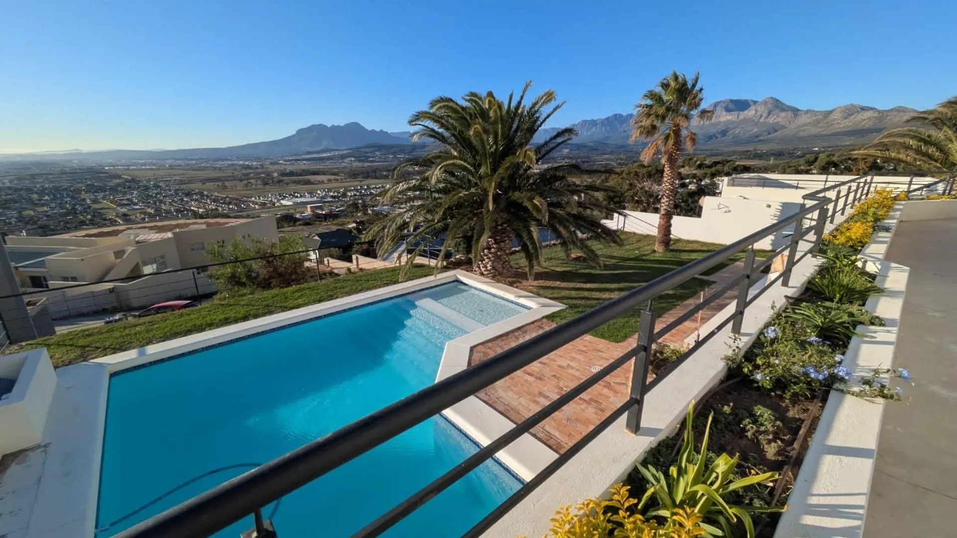 Coral Vistas Self Catering Apartments Gordonʼs Bay 0*,  Sudafrica