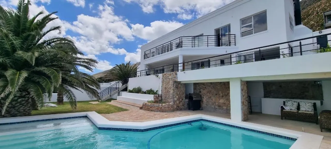Coral Vistas Self Catering Apartments Gordonʼs Bay